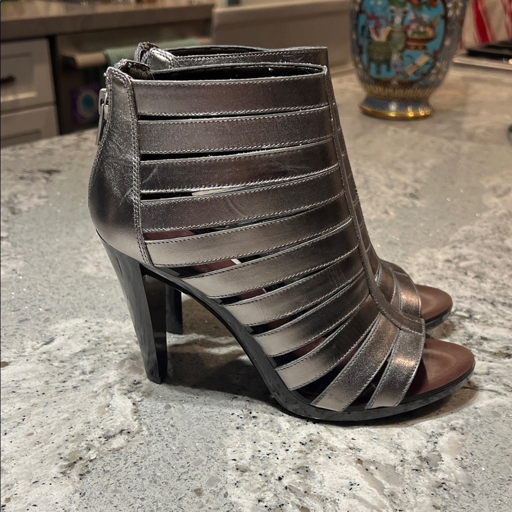 Banana Republic Metallic Silver Heels Size 6.5